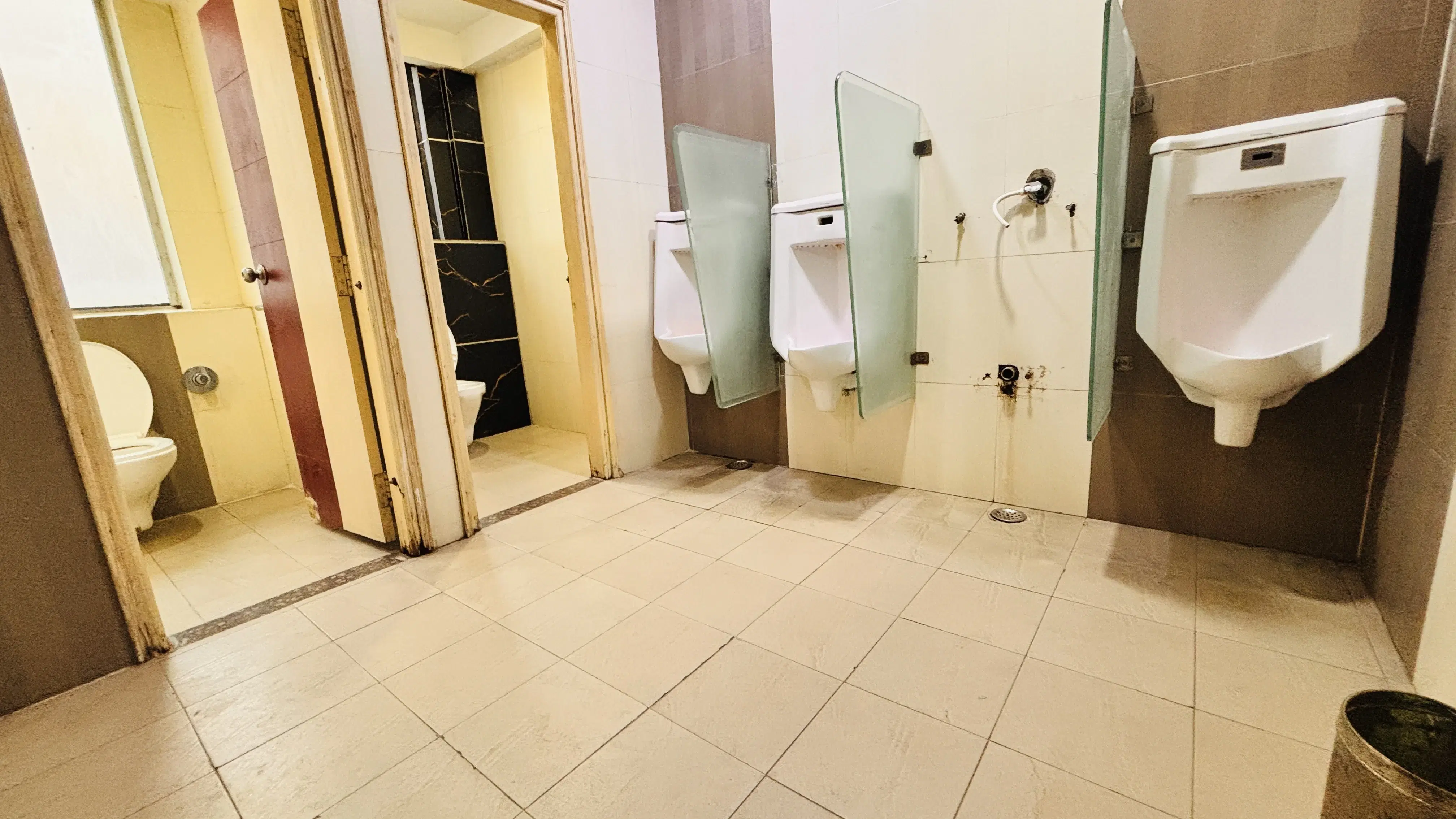 Fostiima Business School New Delhi Washroom photo 1